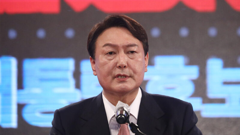 韩富豪发起在线反共运动 总统候选人支持