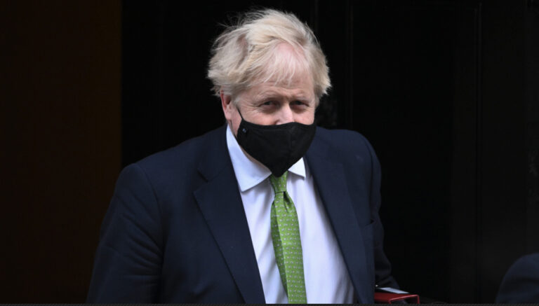 英國防疫大解禁 取消強制口罩和疫苗通行證