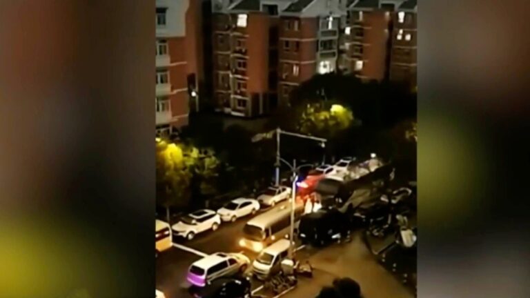 杭州疫情升溫 連夜隔離近萬人
