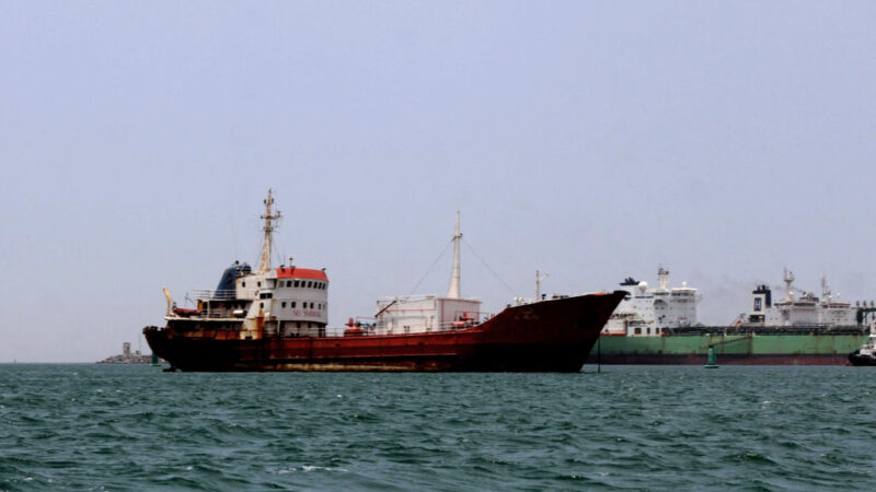 傳船隻也門外海遭攻擊 英當局敦促附近船隻警戒
