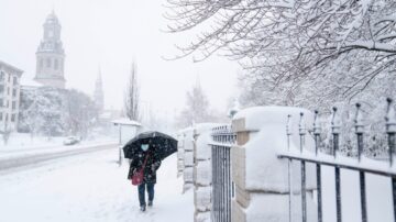 強力東北風暴襲美東 週六或降2英尺厚雪 兩千航班取消