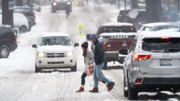 冰天雪地 暴风雪袭击美东及加拿大