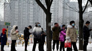 【新聞週刊】疫情包圍中南海 苛政下各地爆群體抗議