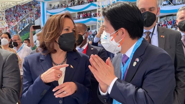 出席洪都拉斯總統就職 台美副總統互動