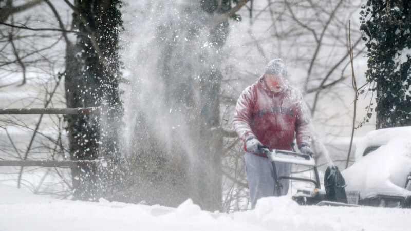 「炸彈氣旋」襲美國東北 麻省降雪2英尺10萬戶斷電