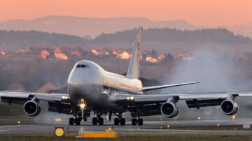 躲貨機前輪熬過高空低溫 偷渡客從非洲安抵荷蘭