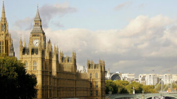 中共間諜滲透議會 英軍情五處發緊急警告