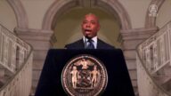 纽约警察遭枪击身亡 新市长出台控枪计划