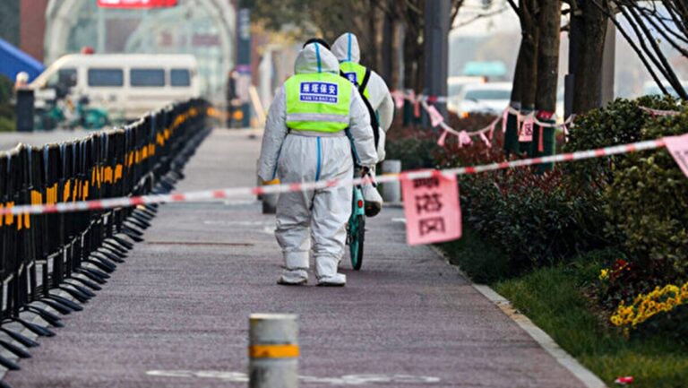 視頻：西安男子買饅頭遭防疫人員拳打腳踢