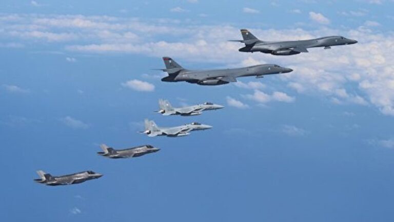 美日澳聯合軍演 關島空軍基地秀肌肉