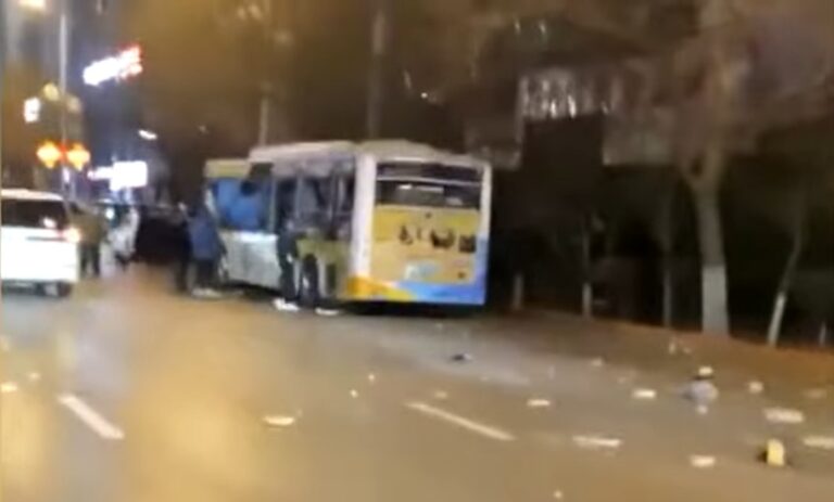 瀋陽公交車行駛中大爆炸 網友爆料層出不窮