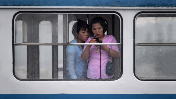 數百人使用中國手機被捕 朝鮮女子審訊時被打死