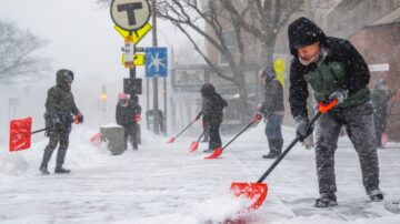 暴風雪再襲美國 延伸兩千英裡影響八千萬人