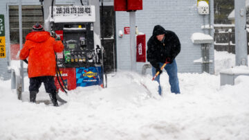 冬季风暴纽约至少4人死亡 又一波暴风雪形成