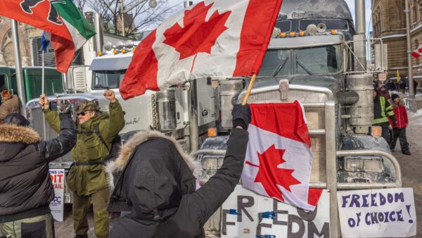 加拿大司機續圍困首都 魁北克叫停「拒打疫苗稅」