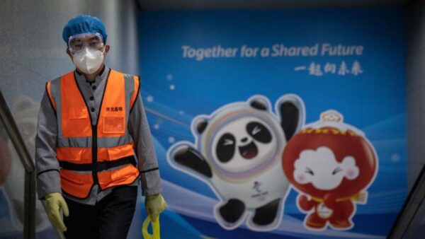 北京冬奧諸多問題挨批 法媒稱「被詛咒的奧運」