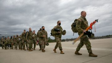 美国陆军的“零容忍” 华裔女兵讲述当兵经历