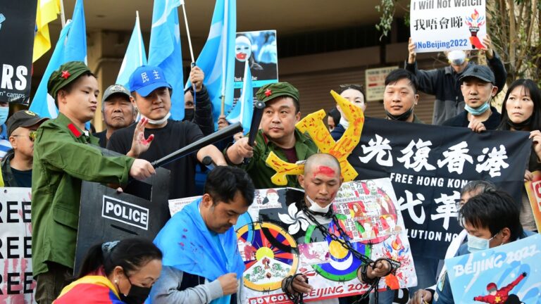 抵制北京冬奧 加州多個人權團體遊行抗議