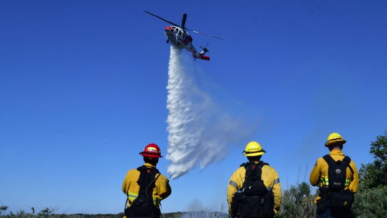 南加爆發翡翠山火 警官：今年恐為山火年