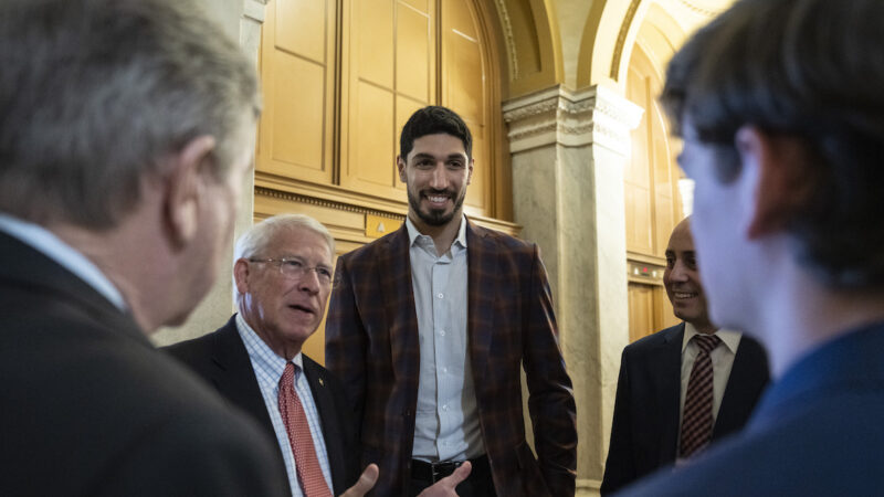 为中国人权发声 NBA坎特：孤独但不后悔