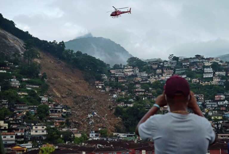 巴西山城6小時降整月雨量 增至129死218人失蹤