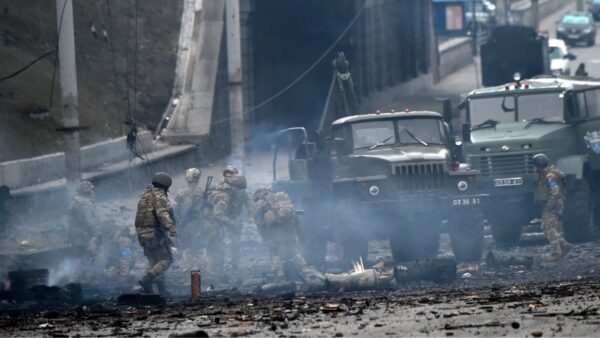 俄羅斯導彈轟炸基輔 占領烏克蘭南部城市（組圖）