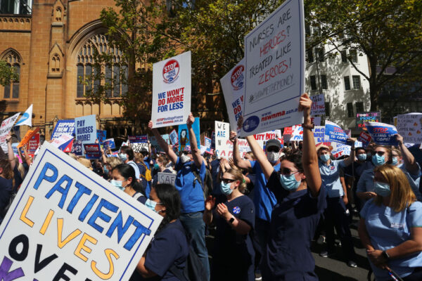 撐不住了！澳洲悉尼數千護理師大罷工