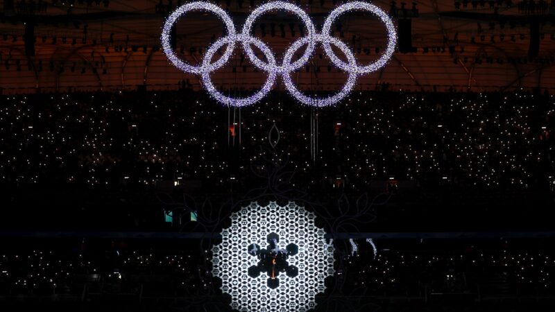 北京冬奥闭幕式 张艺谋称“最后的狂欢”