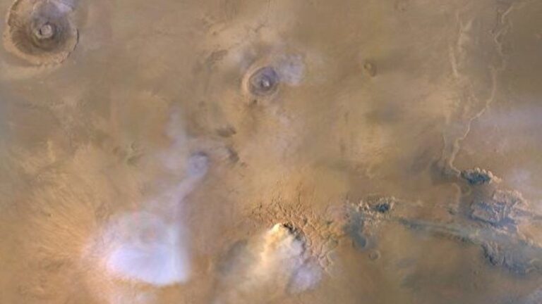 NASA發布新視頻 展示火星上空雲層景象