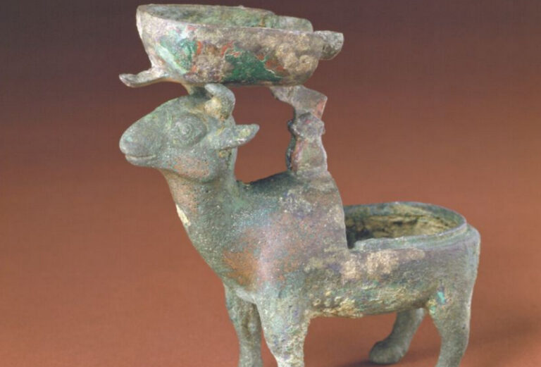 古代之夜的燈火