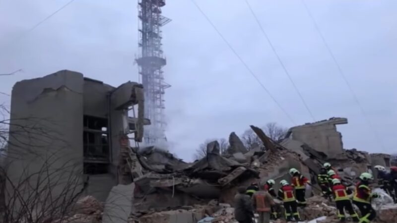 乌西电视塔遇袭9死9伤 总统顾问:战事或5月结束