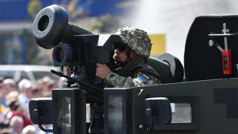 俄乌战况加剧 美国援助乌克兰武器清单曝光