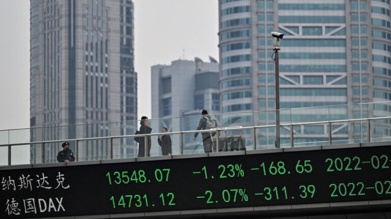 內外交困 中國GDP拚5.5% 外媒：難度仍很大