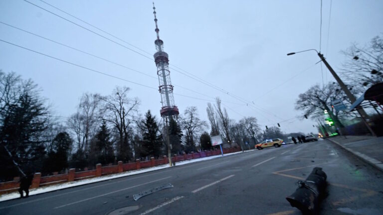 【更新3.1】拜登宣布禁俄羅斯航班進入美國領空
