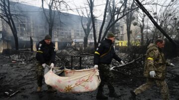 乌克兰两千平民死亡83万人出逃 国际法庭7日开审