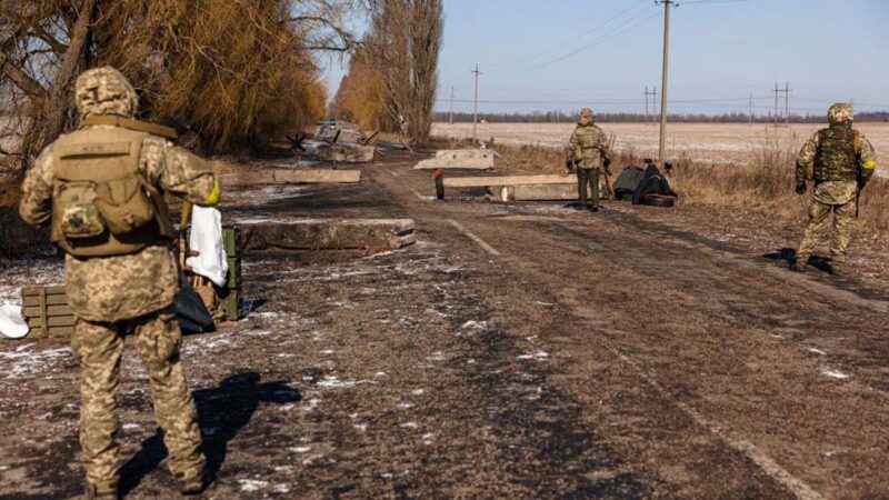 俄军逼近基辅边界 局部爆激战 火箭弹乱飞