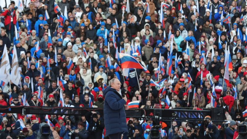 莫斯科万人集会 国家电视台突然切断普京讲话