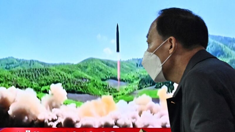 挑衅升级 文在寅：朝鲜向日本海发射洲际弹道导弹