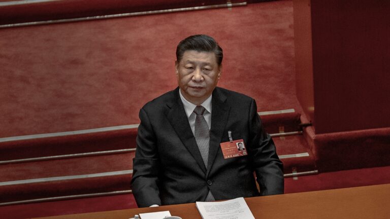 習近平講話全程黑臉 專家：二十大前形勢不穩