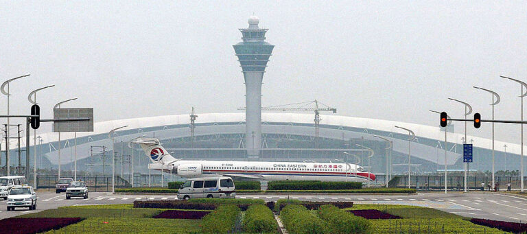 中國三大航空公司徹底「入冬」 去年巨虧超400億