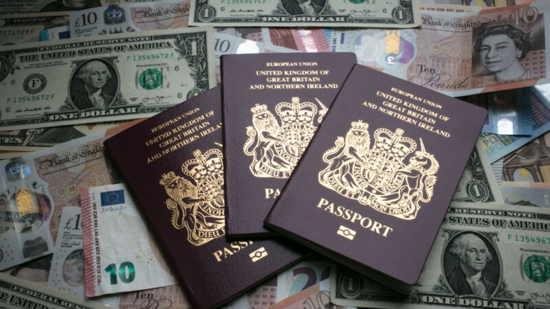 俄乌开打 美英欧盟收紧移民签证 与俄富豪保持距离