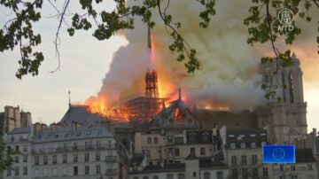 巴黎圣母院大火三周年 马克龙：2024奥运前重开