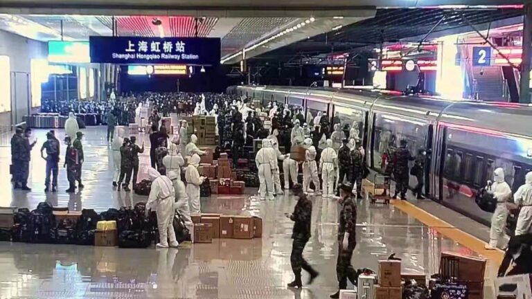 周曉輝：上海亂象背後有詭異 軍人進駐威懾誰