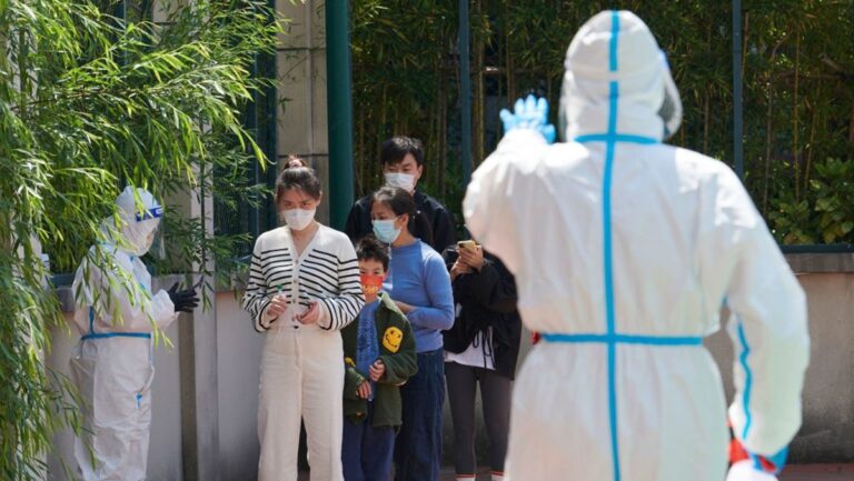 【禁聞】核酸檢測擴大疫情 上海市民投訴衛健委