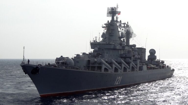 俄黑海艦隊旗艦沉沒 美軍援為烏東大戰量身打造