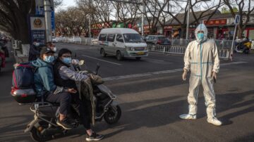 【一线采访】离沪返乡 遭遇打劫式隔离措施 学生崩溃