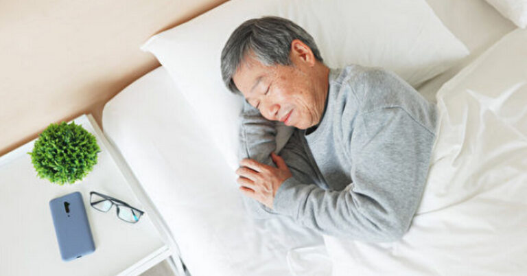 研究：中老年人每晚睡七個小時效果最佳
