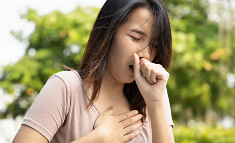 打嗝打不停？4招緩解 一情況小心是癌症徵兆
