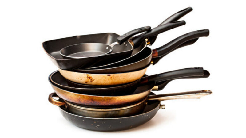 如何挑選煎鍋：鑄鐵鍋、不鏽鋼鍋、鋁鍋？