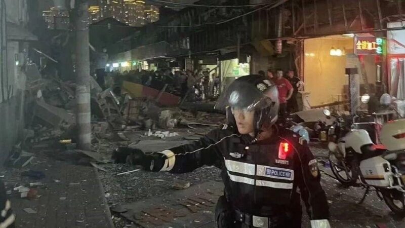 江苏常州商铺爆炸 十多家商户受损 1死5伤